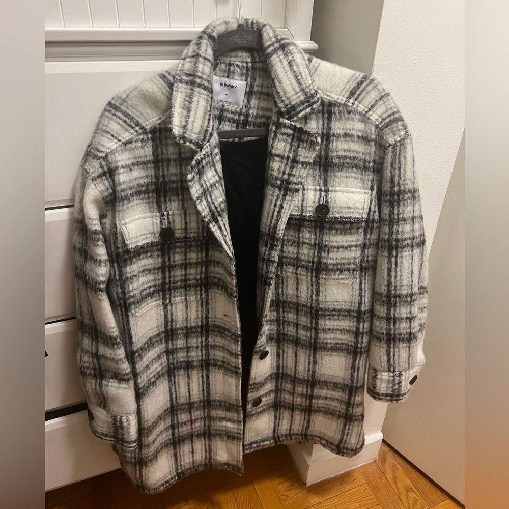 old navy plaid jacket. worn twice. great condition. size medium